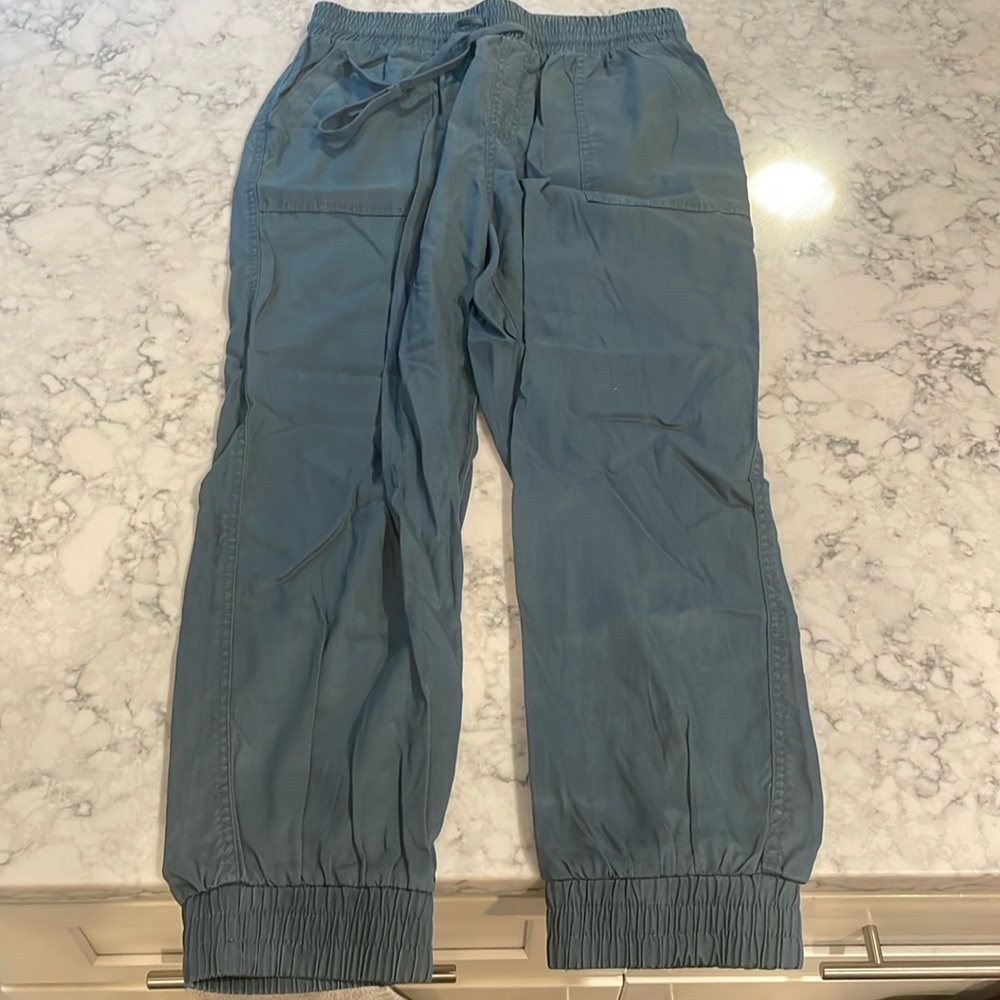 A new day cargo utility joggers